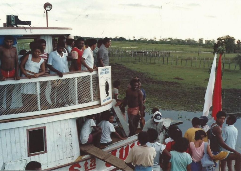 Encontro Raízes Negras de 1990 na Comunidade Silêncio, TQ Cabeceiras, Óbidos - PA. Foto: Lucia M. M. de Andrade (Acervo CPI-SP)
